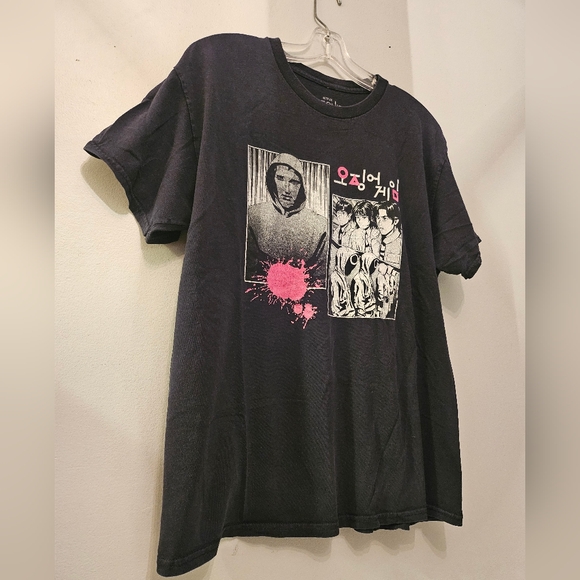Netflix Squid Game Graphic T-shirt | Size Large - Picture 3 of 6